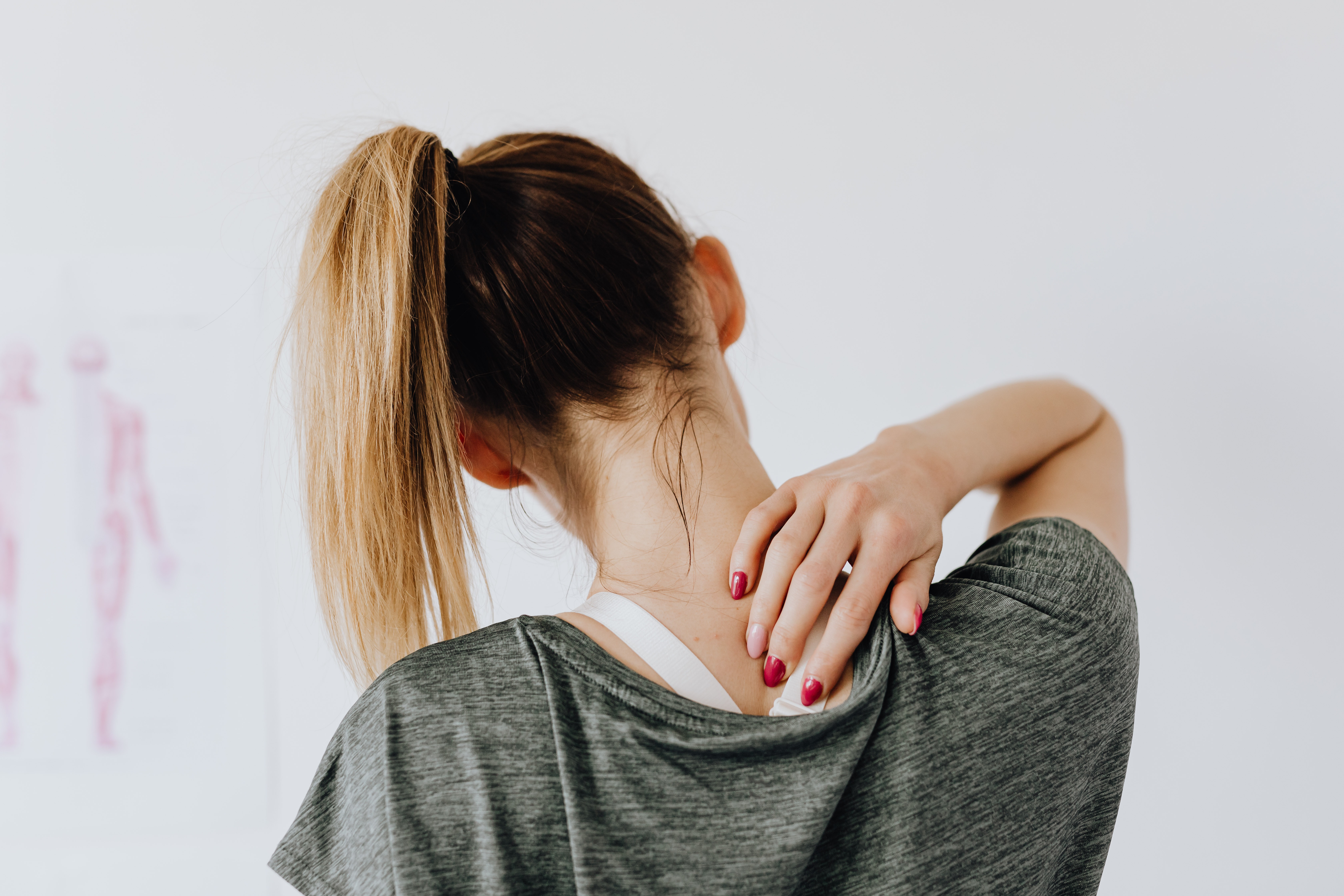Pri bolesti krku pomôže správna masáž